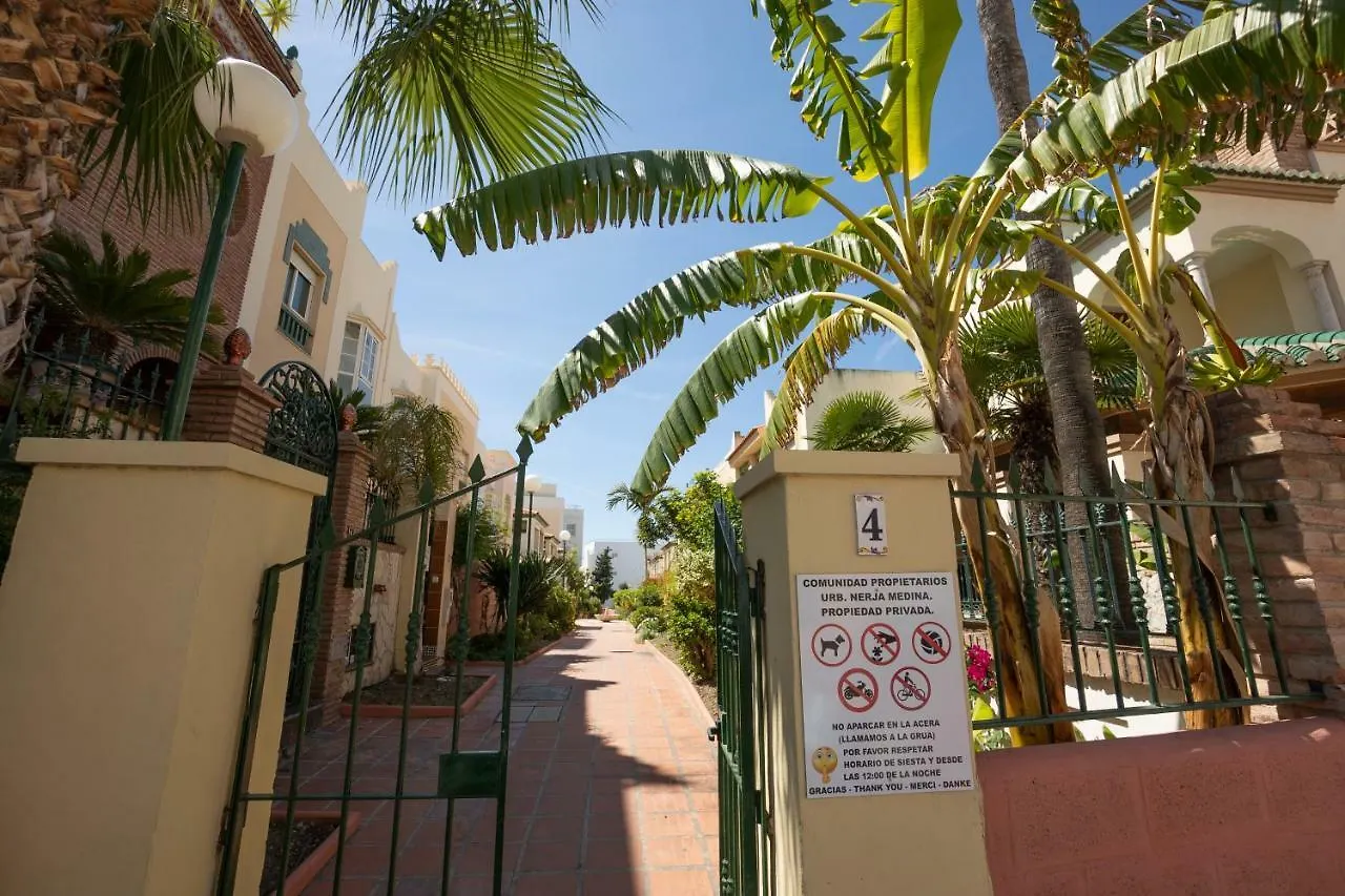 Apartamento Nerja Medina Lägenhet